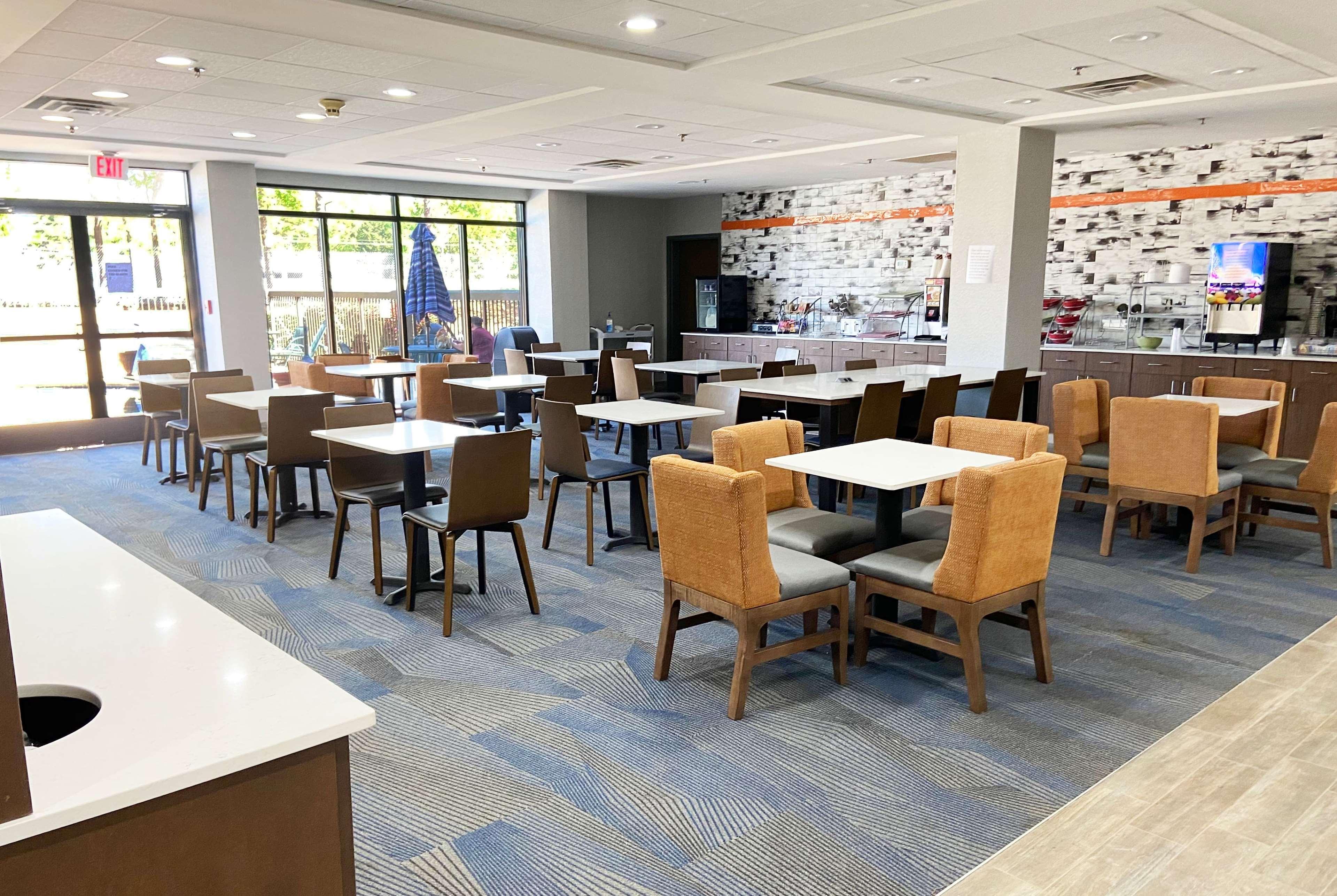 La Quinta Inn & Suites By Wyndham-Albany Ga Екстериор снимка